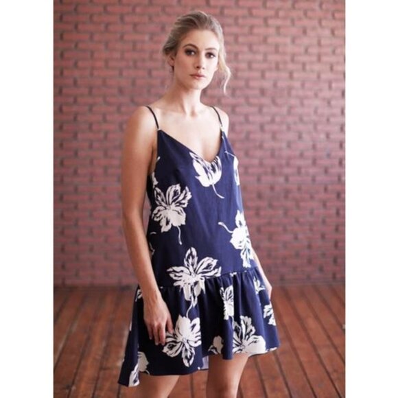 NWT Anthropologie Dress Paper Crown Bette Navy Blue White Floral Drop Waist Flar - Picture 10 of 10